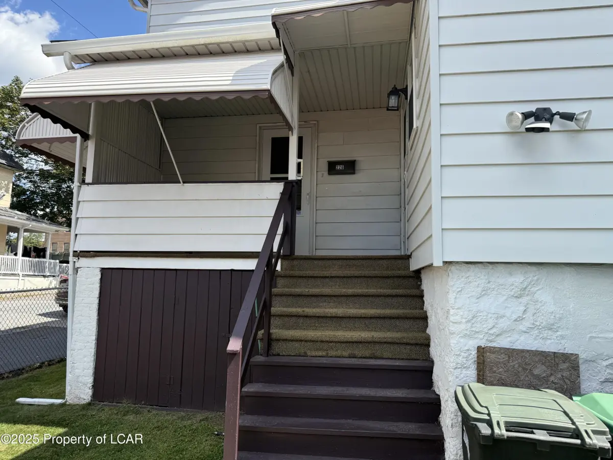 226 W 8th Street, Hazleton in Hazleton