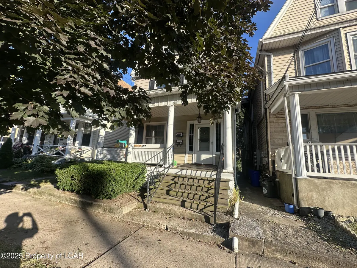 387 N Washington Street, Wilkes-Barre in Wilkes-Barre
