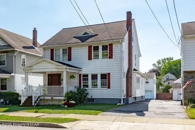 125 E Walnut Street, Kingston in Kingston
