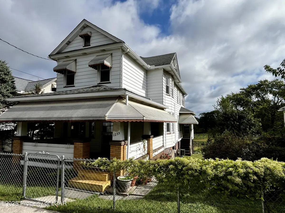 1235 S Prospect Street, Nanticoke in Nanticoke