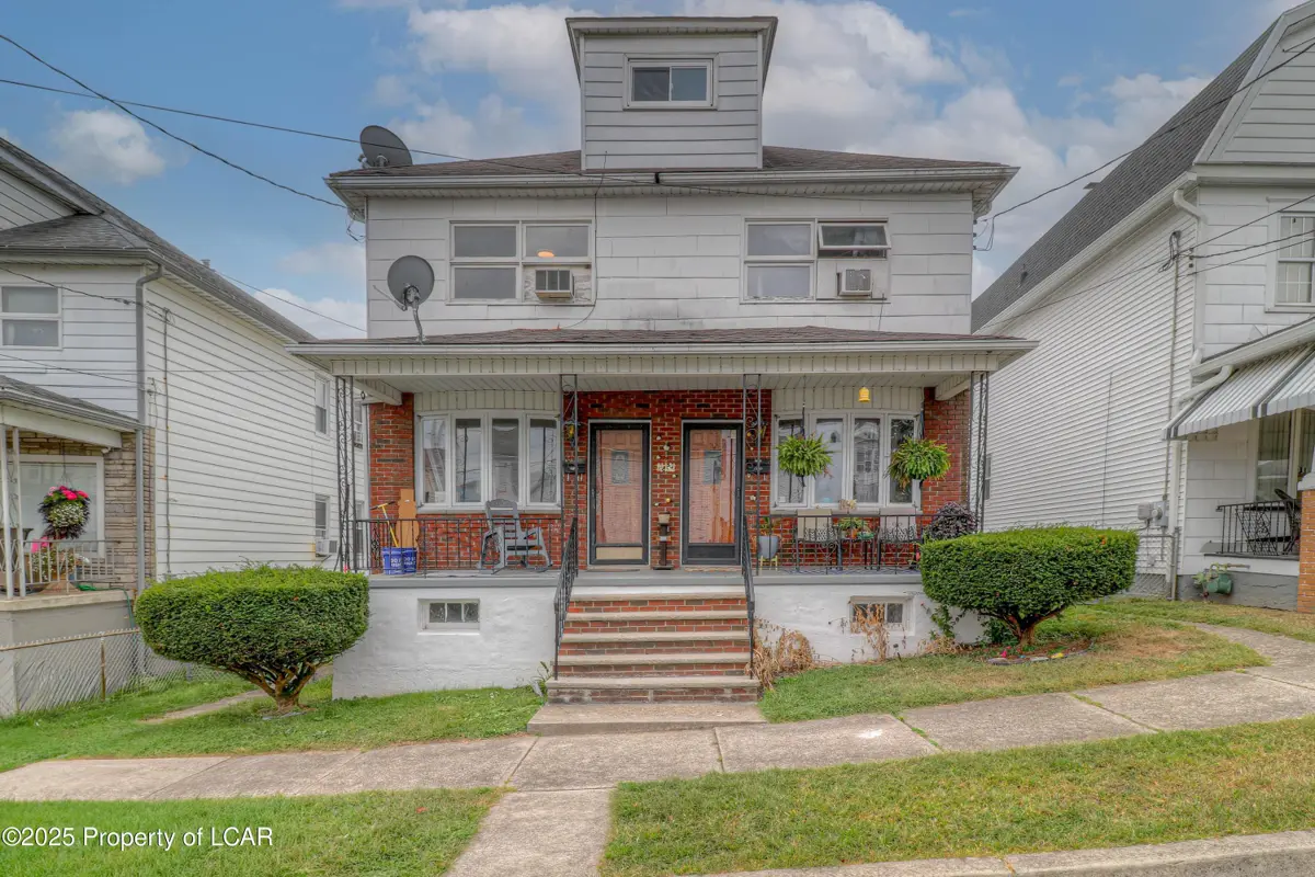 1218 New Grant Street, Nanticoke in Nanticoke