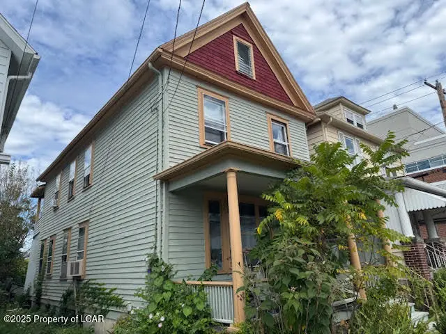 590 N Franklin Street, Wilkes-Barre in Wilkes-Barre