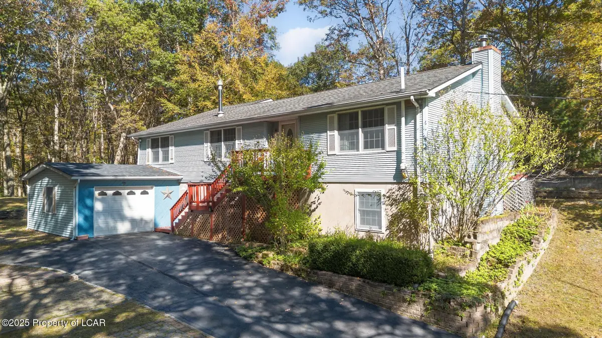 124 Portage Lane, Lords Valley in Lords Valley