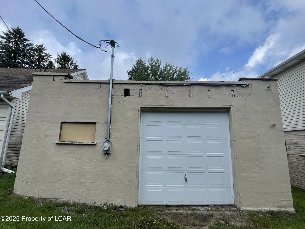 1087 N Lafayette Court, Hazle Township in Hazle Township