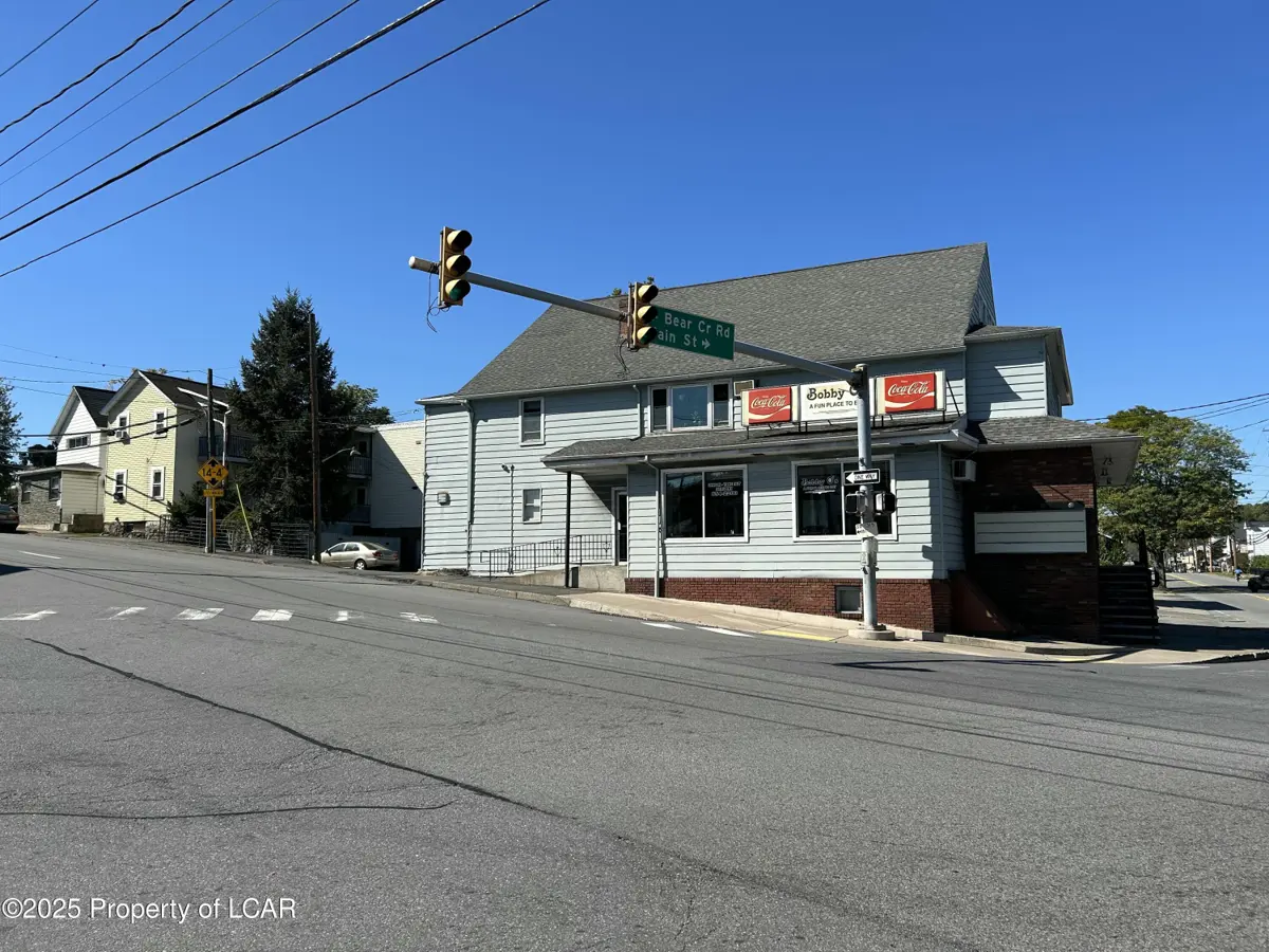 300 Main Street, Dupont in Dupont