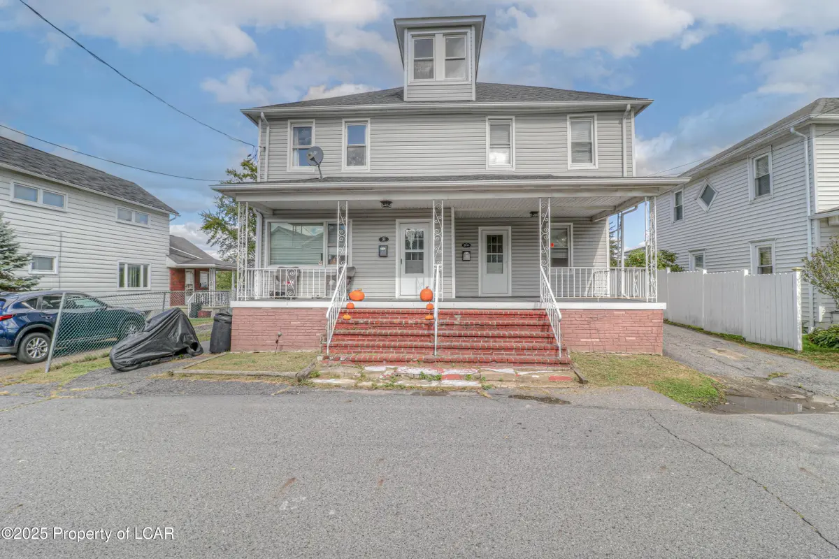 20-20 1/2 Rock Street, Pittston in Pittston