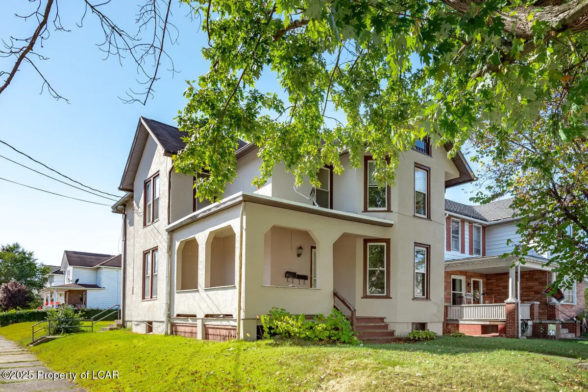 601 Exeter Avenue, West Pittston in West Pittston