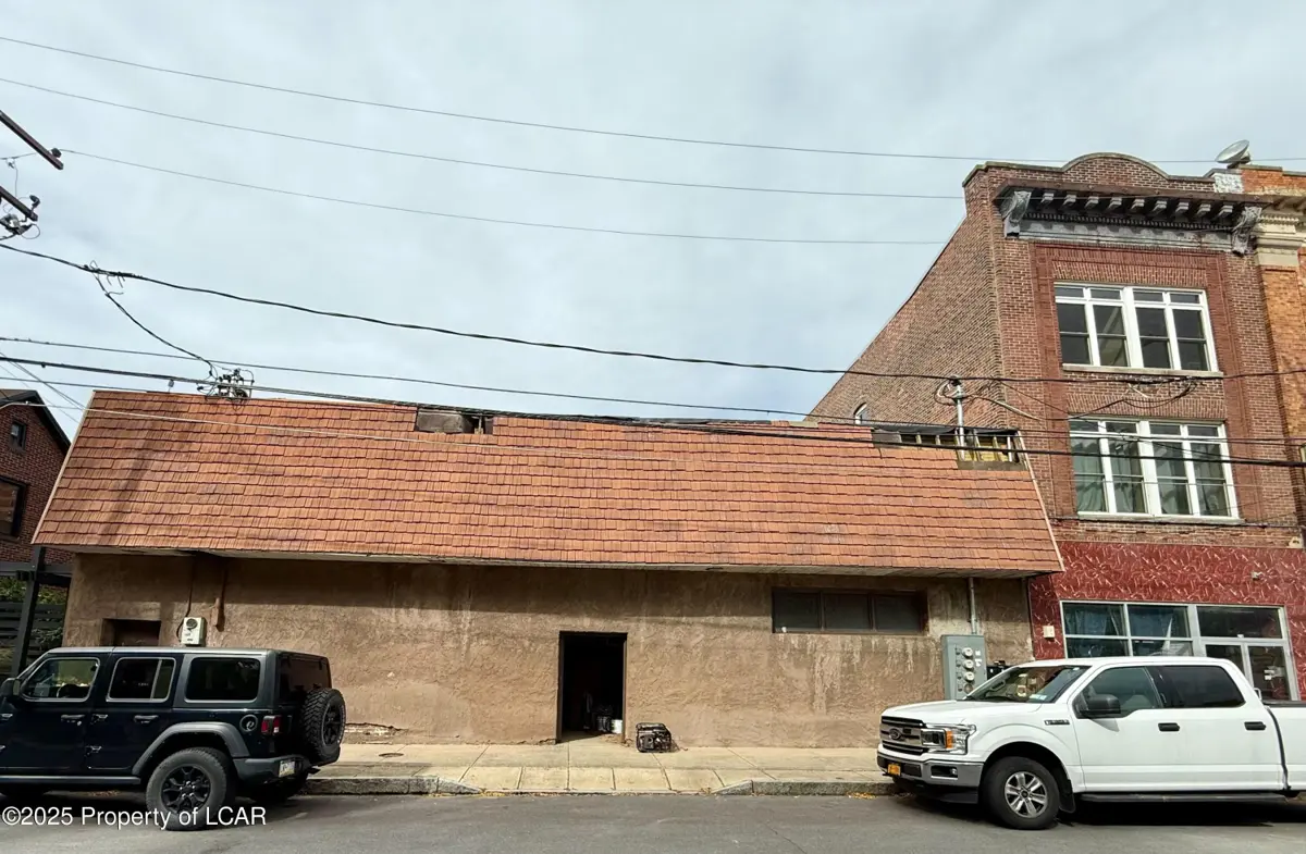 221 S Washington Street, Wilkes-Barre - 5,227 SF