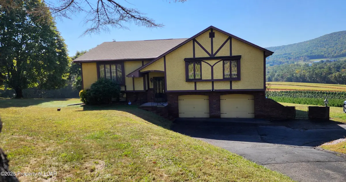 506 W County Road, Sugarloaf in Sugarloaf
