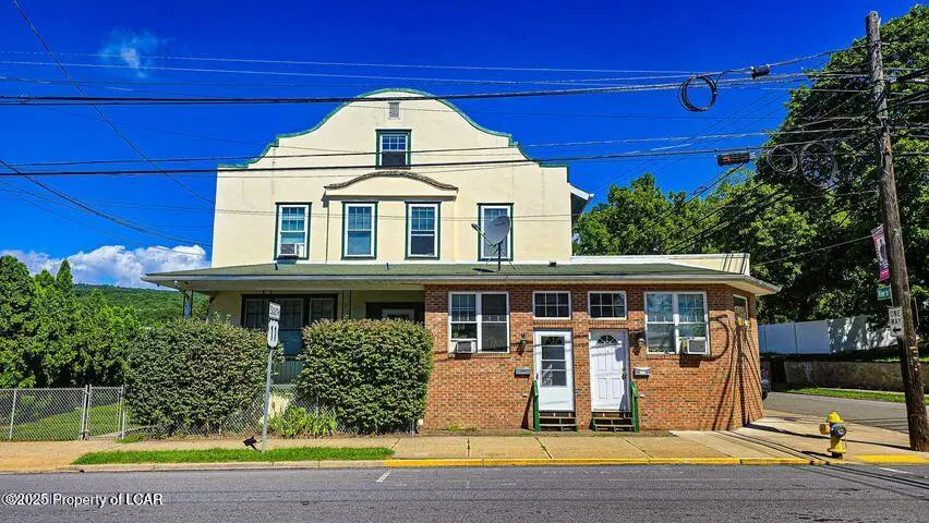 281 E Main Street Unit 2, Plymouth in Plymouth