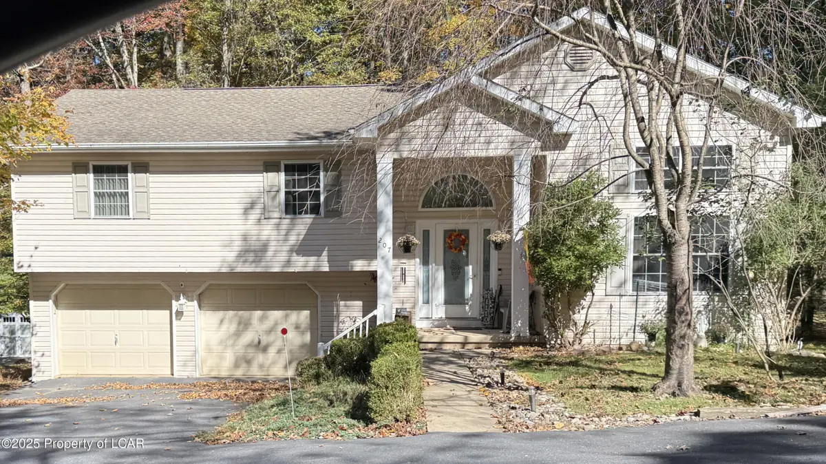207 Buck Ridge Drive, Drums in Drums