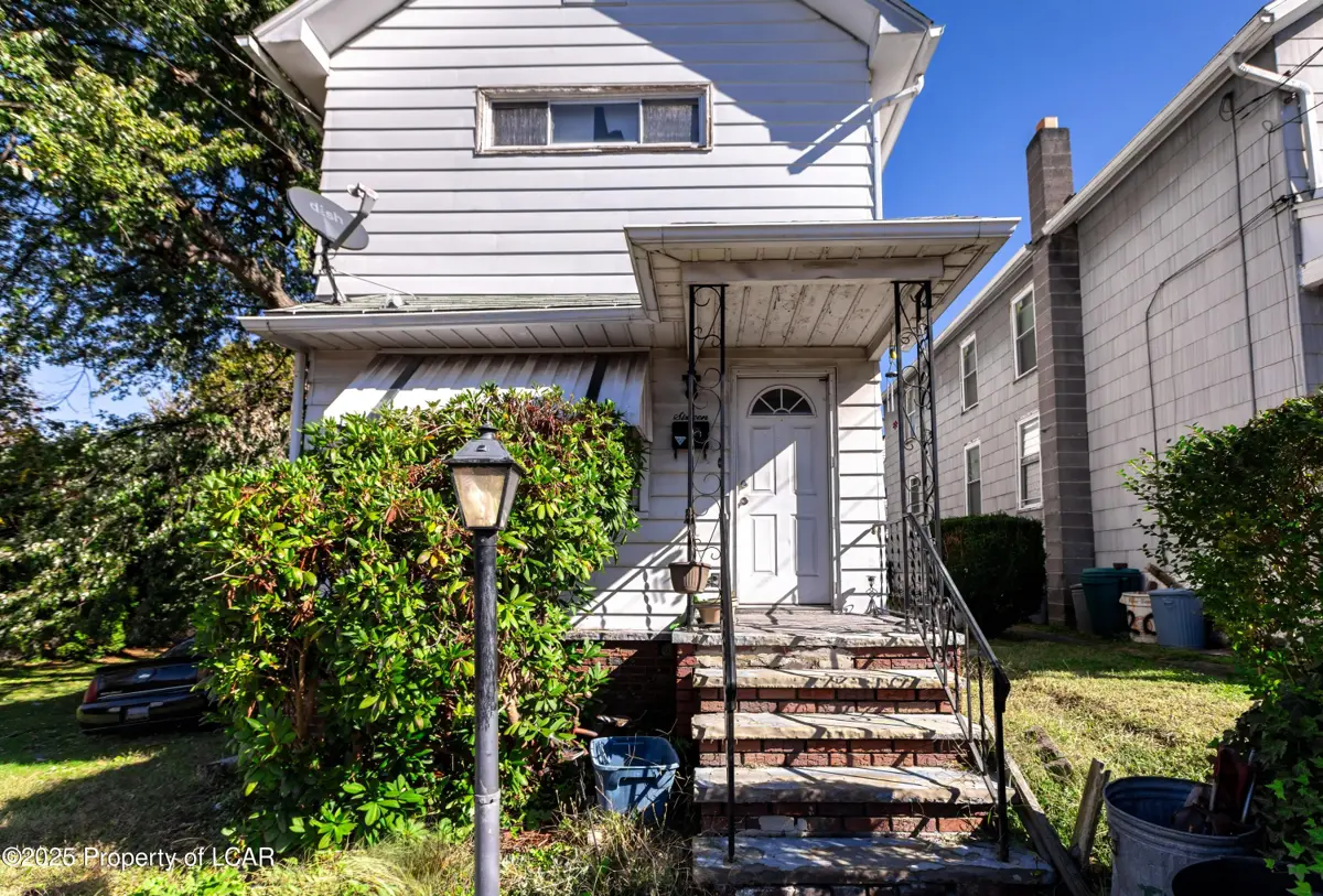 16 Ralph Street, Wilkes-Barre in Wilkes-Barre
