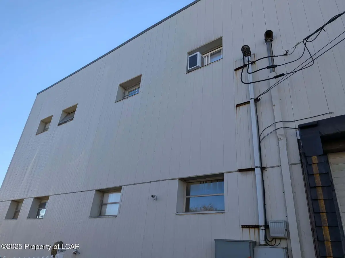 757 W Broad Street, Hazleton - 2 bath - 30,000 SF