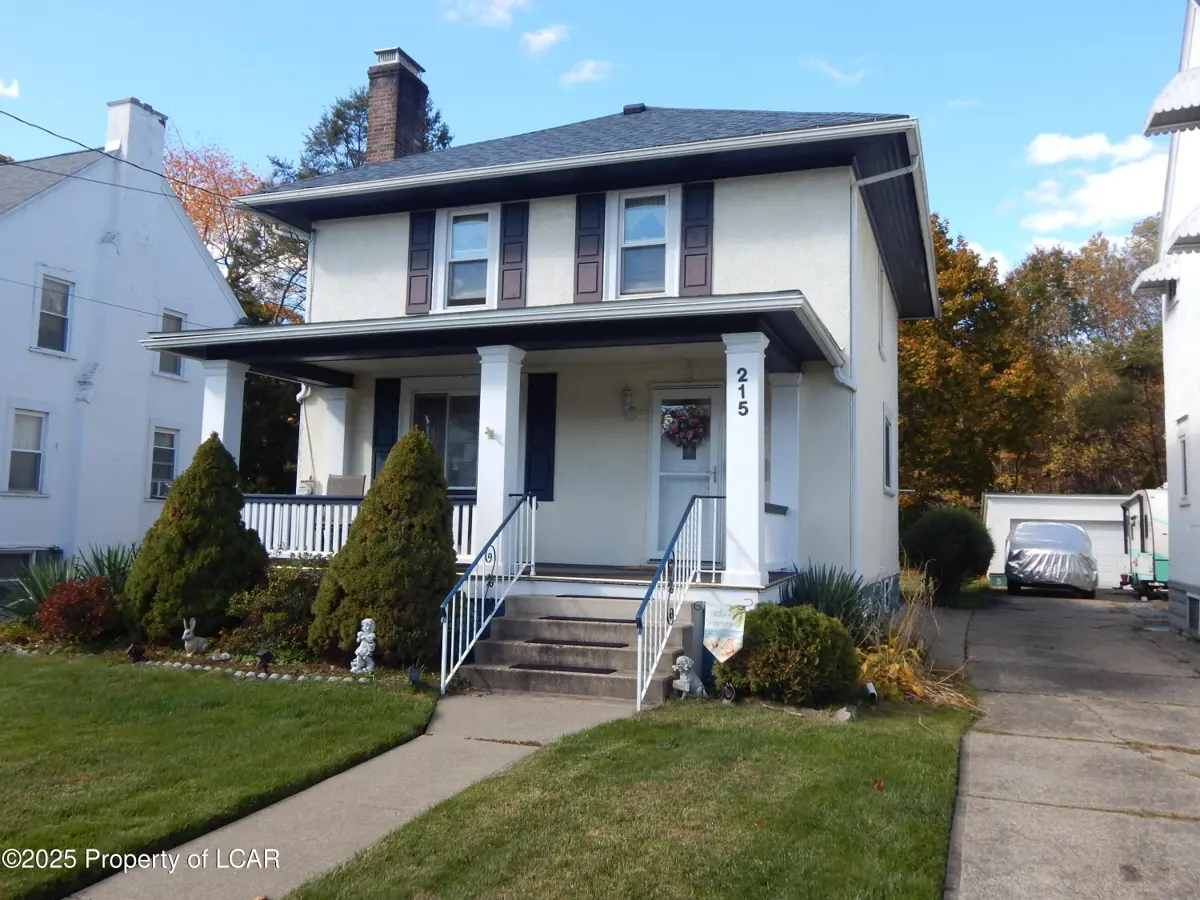 215 Bennett Street, Exeter in Exeter