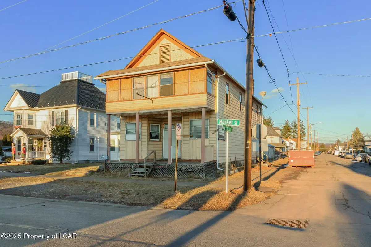 15001502 N Market Street, Berwick in Berwick
