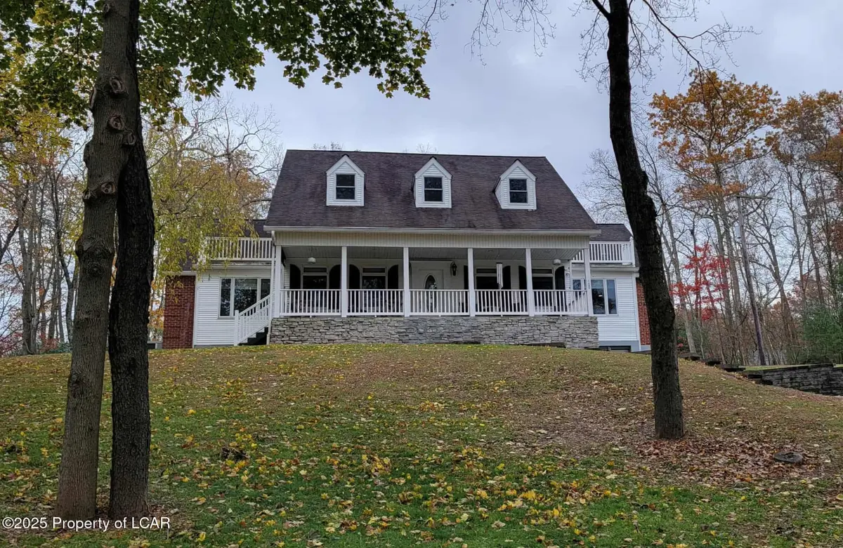 100 Monroe Court, Weatherly in Weatherly