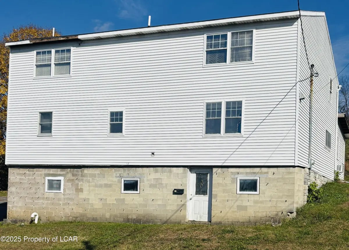 18 Thompson Street, Jenkins Township - 4 bed - 2 bath - 2,870 SF