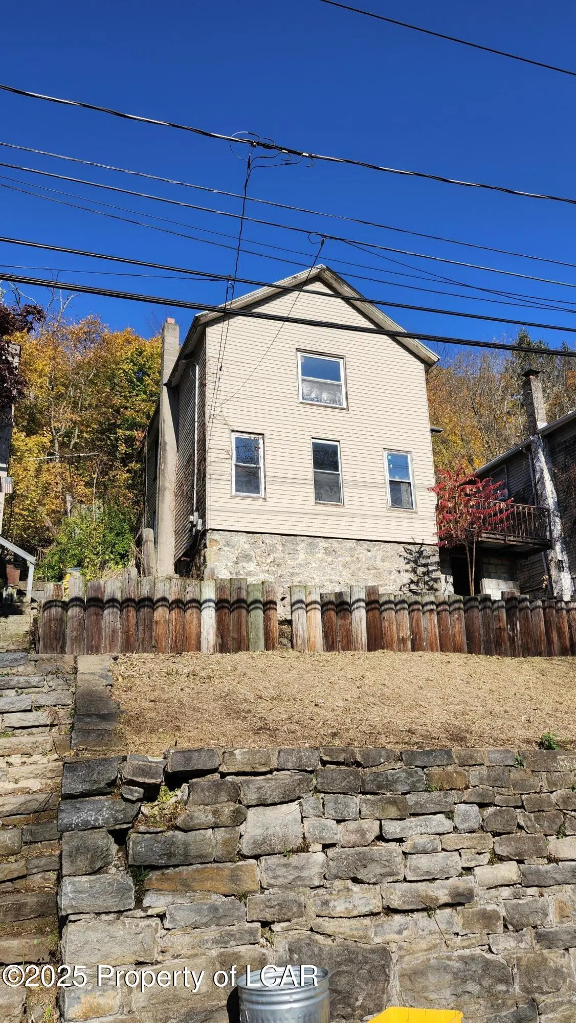1143 Old Exeter Avenue, Exeter in Exeter