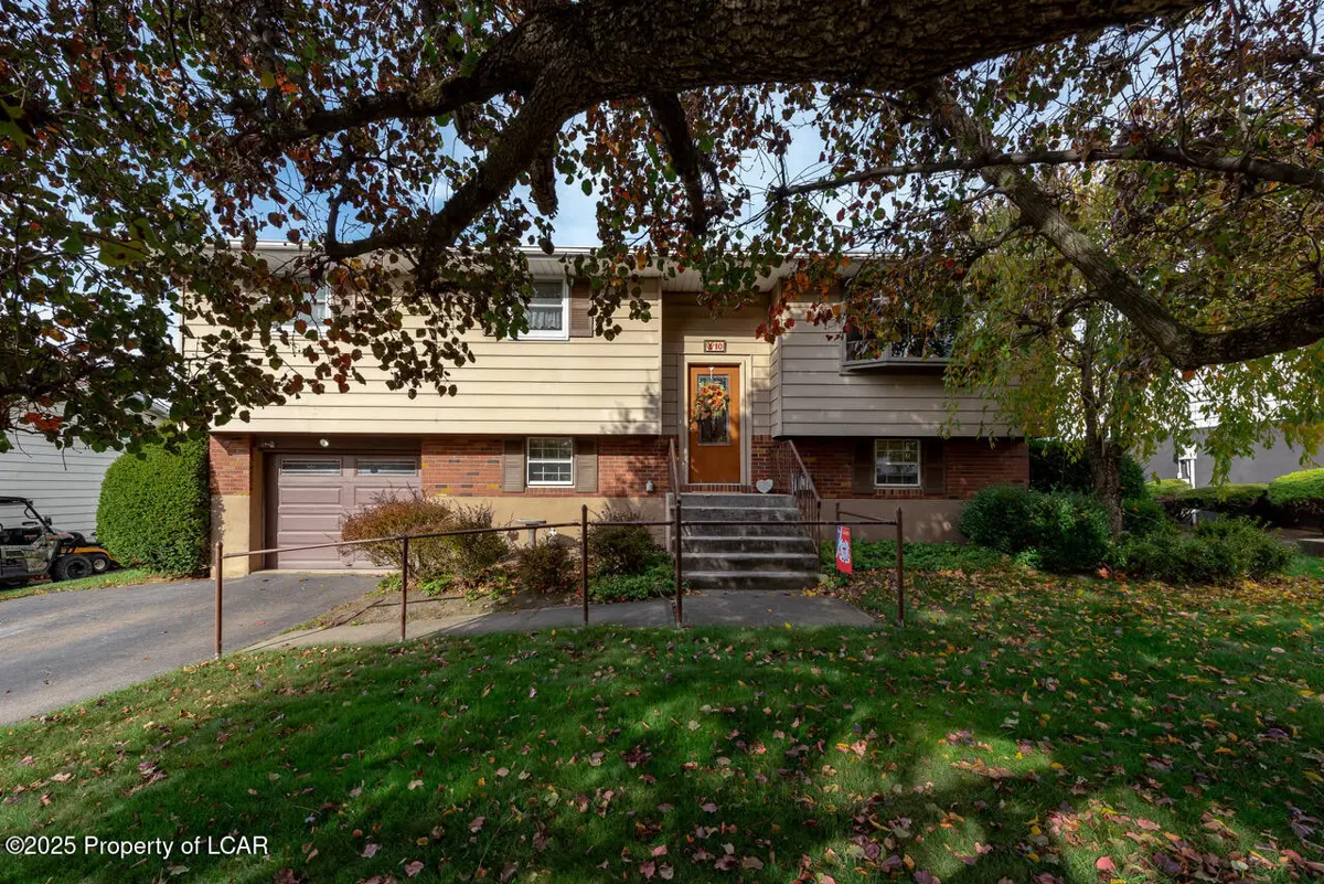 10 Brader Drive, Wilkes-Barre in Wilkes-Barre