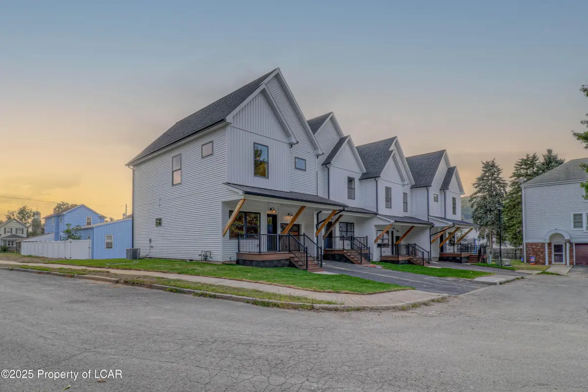 17 Lionel Drive, Swoyersville in Swoyersville