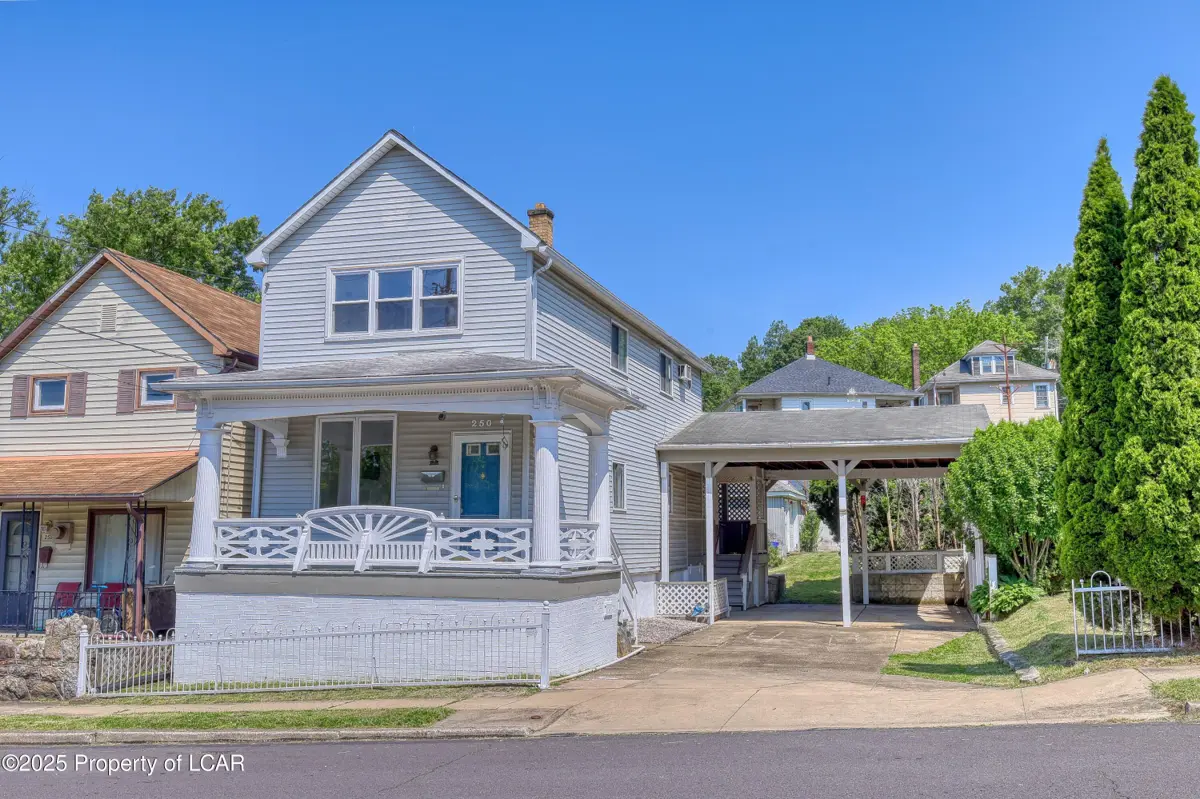 250 W Church Street, Nanticoke in Nanticoke