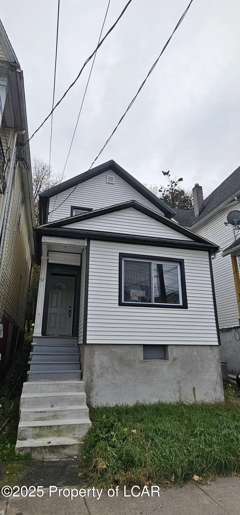 92 W Chestnut Street, Wilkes-Barre in Wilkes-Barre