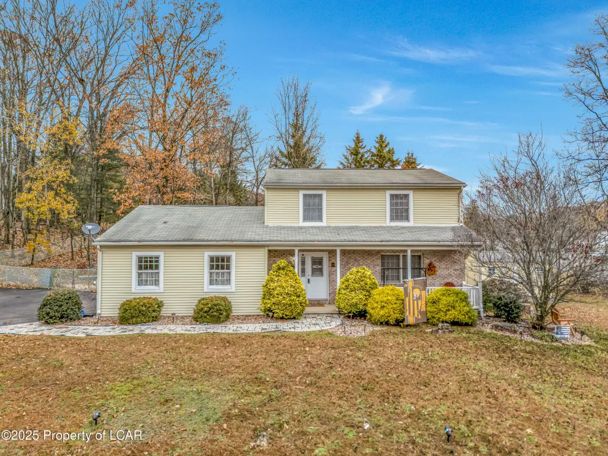 1 Rockledge Drive, Mountain Top in Mountain Top