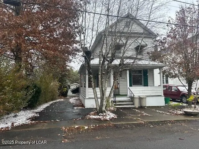 390 Orchard Street, Larksville in Larksville