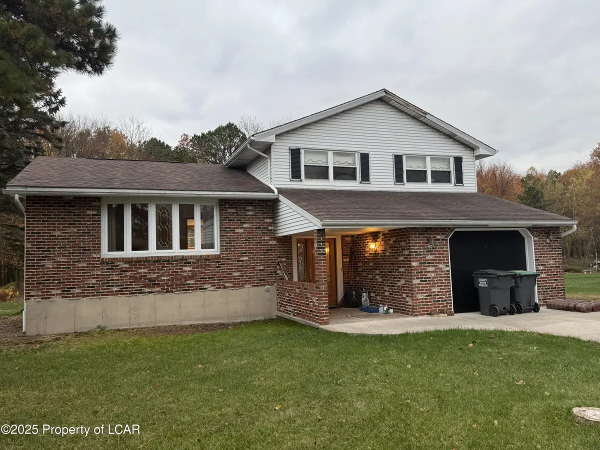 107 Hilltop Road, Hazleton in Hazleton