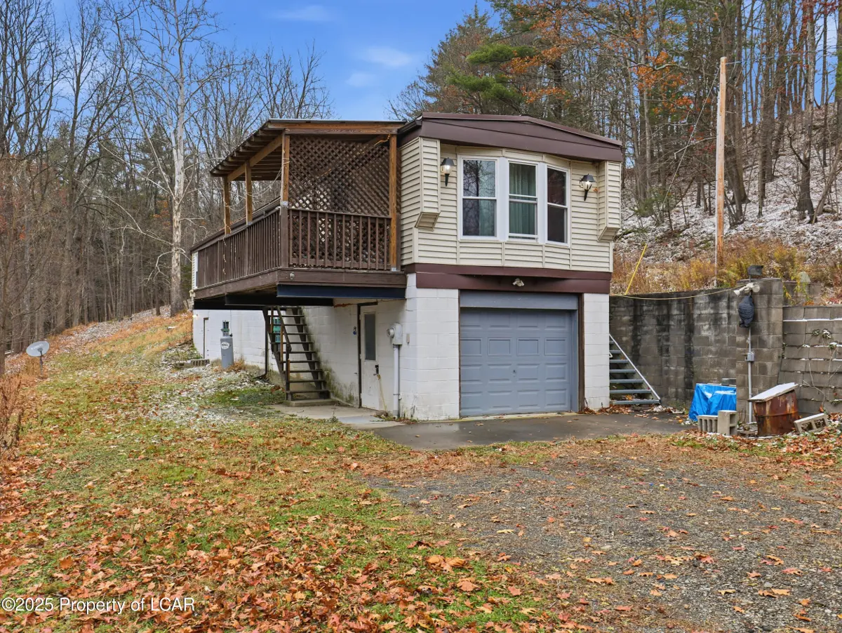 479 Quicks Bend Road, Sugar Run in Sugar Run