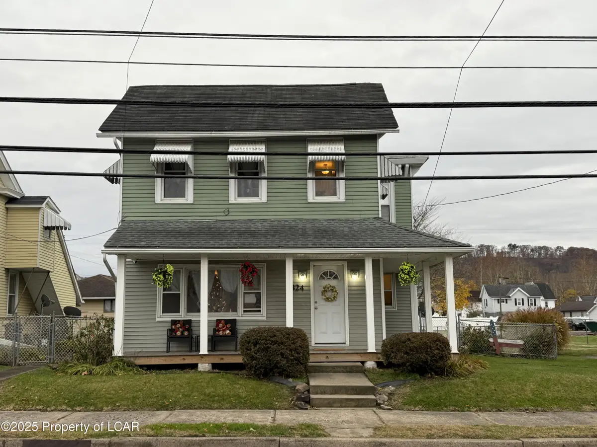 324 W 3rd Street, Nescopeck in Nescopeck