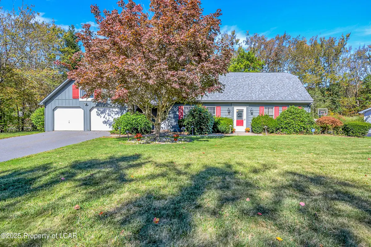 33 Walden Drive, Mountain Top in Mountain Top