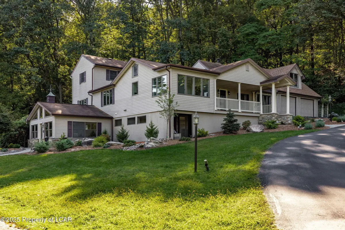 5 Short Lane, Sugarloaf - 4 bed - 4 bath - 3,442 SF