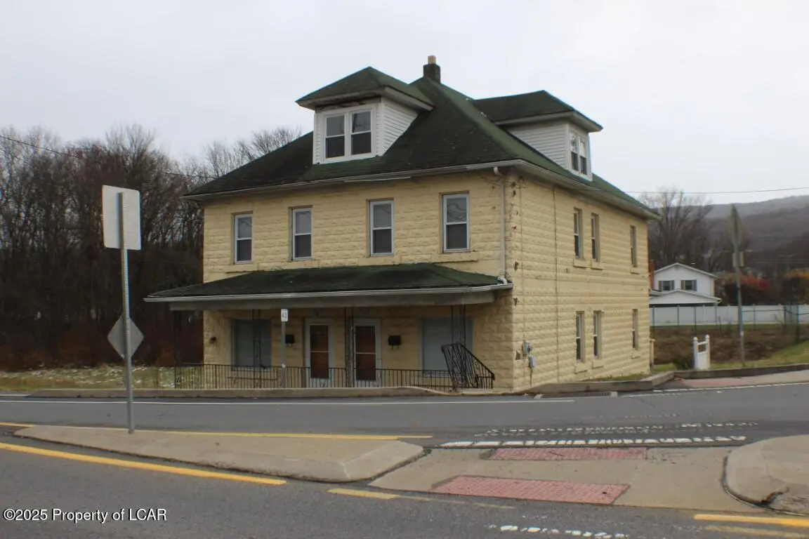 305 Middle Road, Nanticoke in Nanticoke