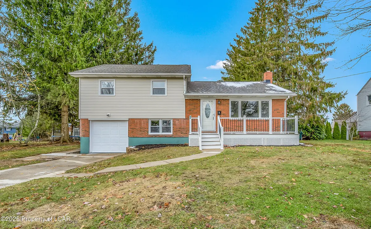 6 Arthur Circle, Mountain Top in Mountain Top