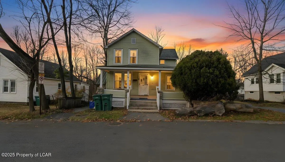 114 Elk Street, East Stroudsburg in East Stroudsburg