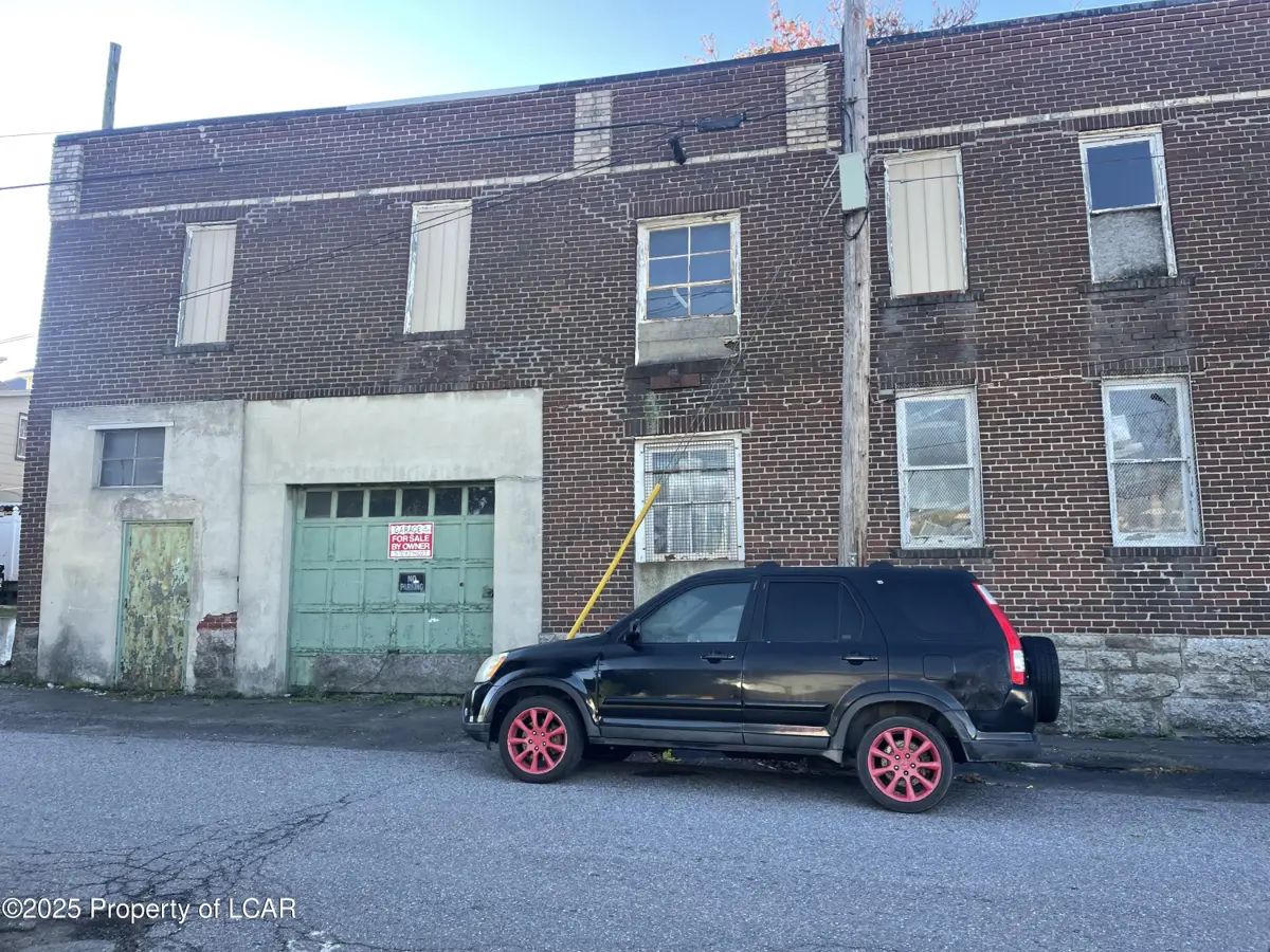 620 Rear N Locust Street, Hazleton - 1 bath - 5,304 SF