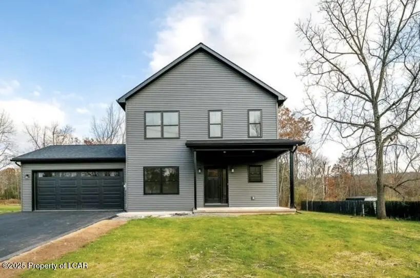832 Third Avenue, Mountain Top in Mountain Top