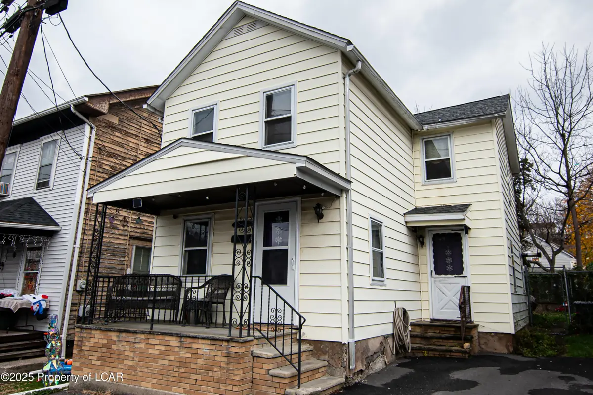 56 Elm Street, Plymouth in Plymouth