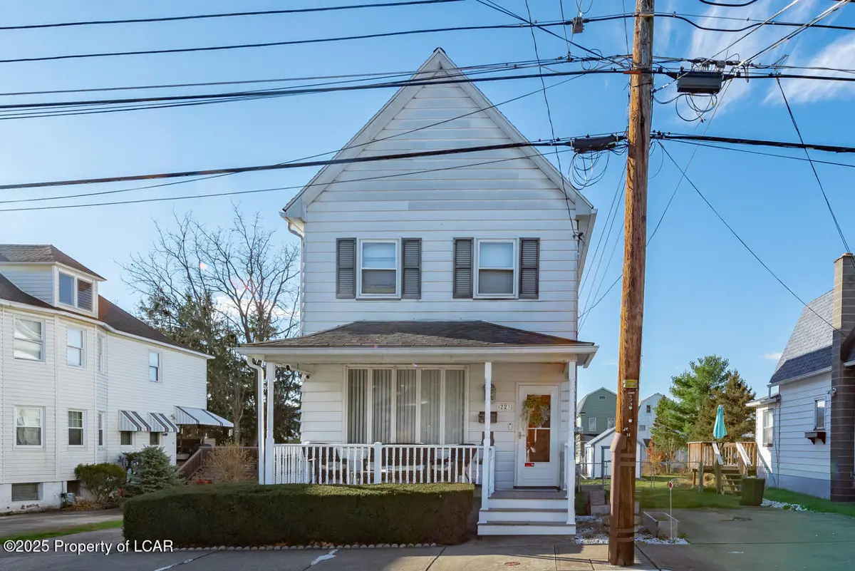 223 Poplar Street, Wilkes-Barre in Wilkes-Barre