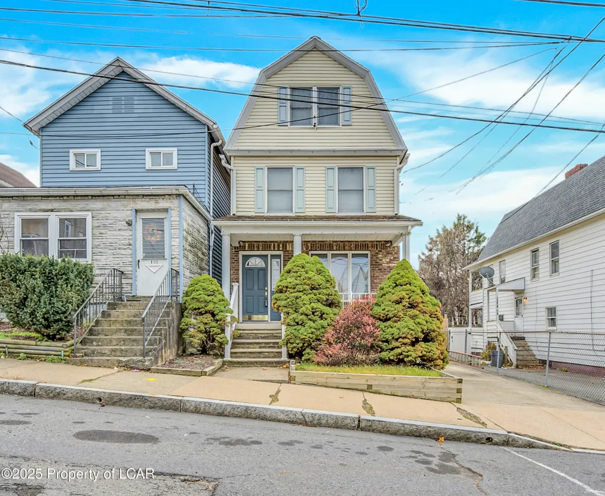 143 Poplar Street, Wilkes-Barre in Wilkes-Barre