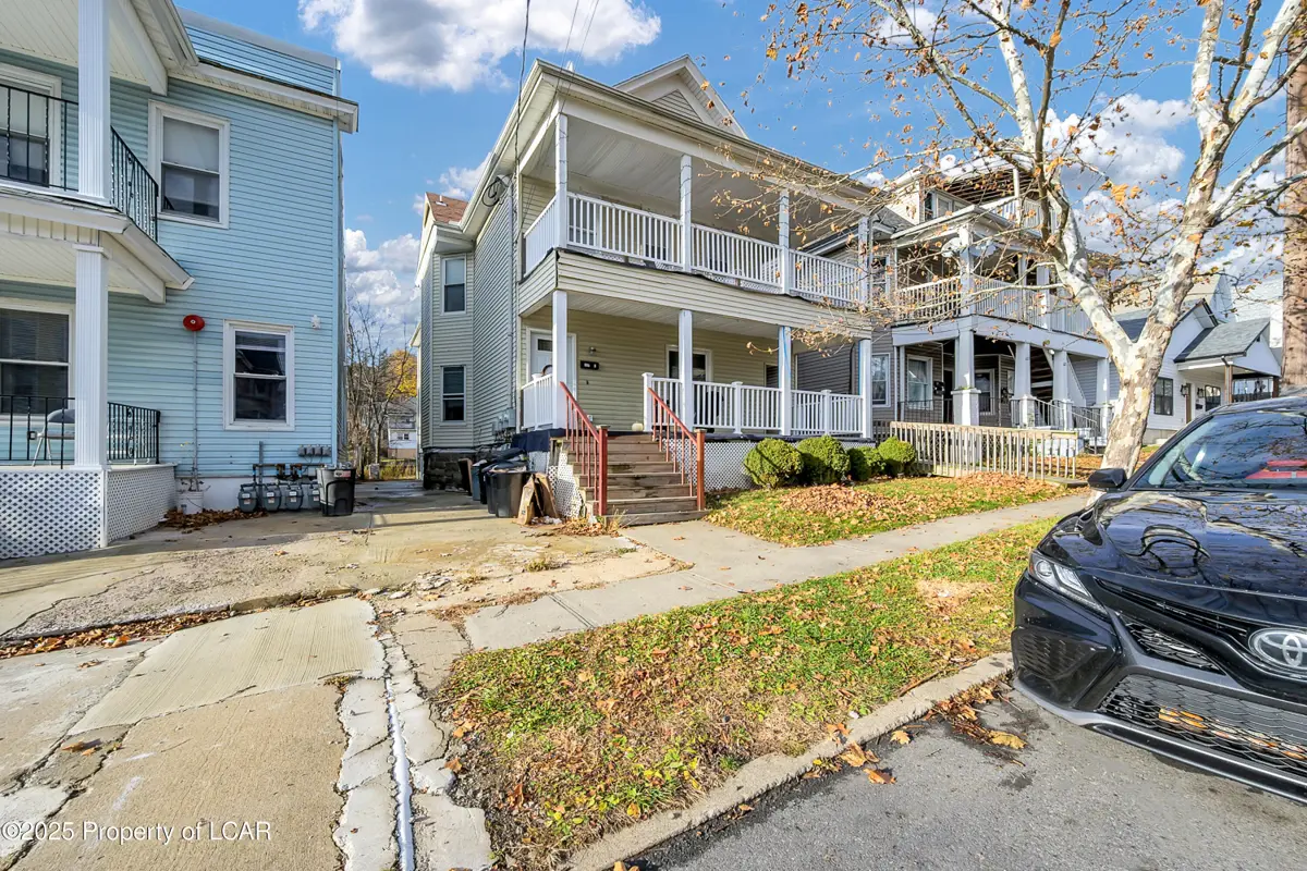 619-621 Prescott Avenue, Scranton in Scranton