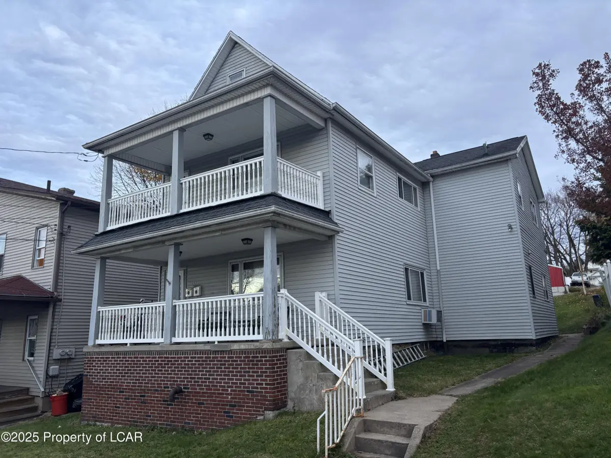 1413 Prospect Avenue, Scranton in Scranton