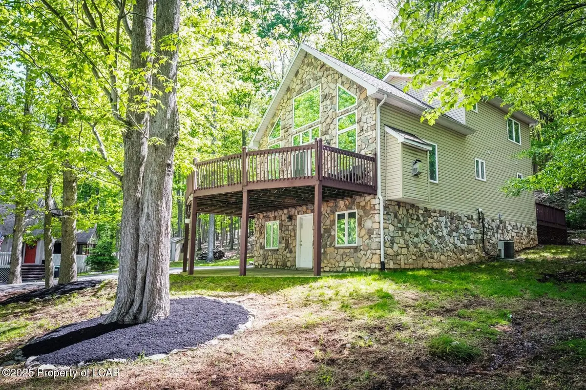 79 Muskegon Circle, Hazle Township in Hazle Township