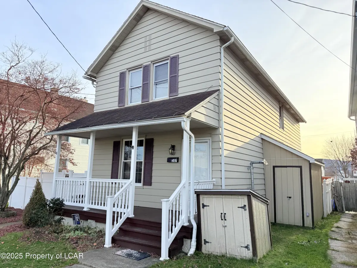 107 E Liberty Street, Hanover Township in Hanover Township