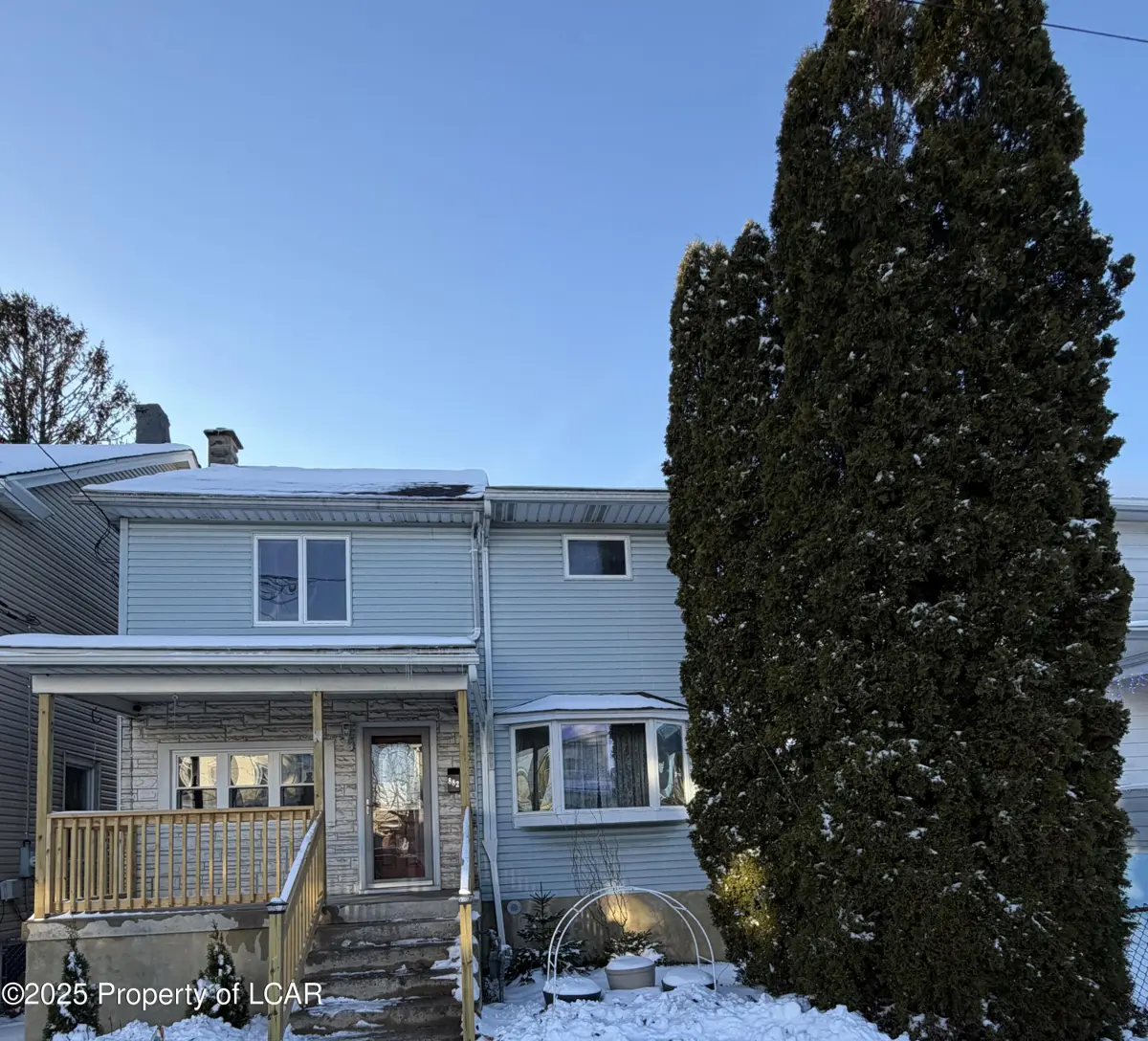 882 N Locust Street, Hazleton in Hazleton