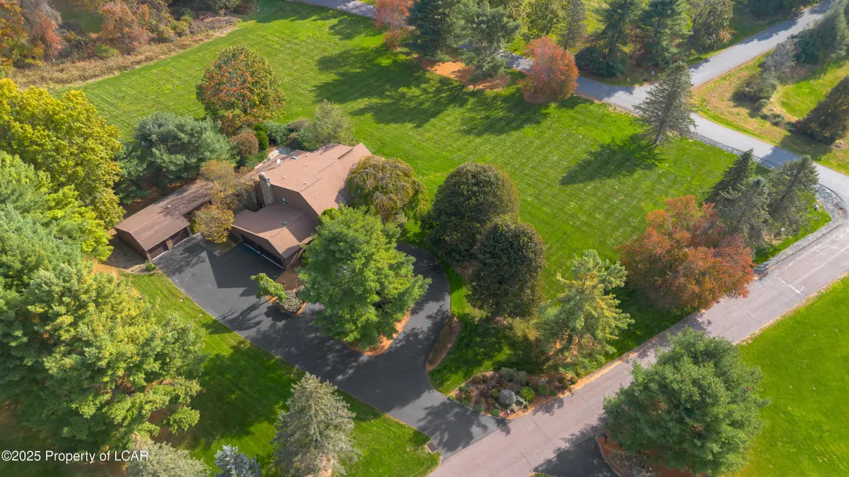 325 Longmeadow Road, Shavertown in Shavertown