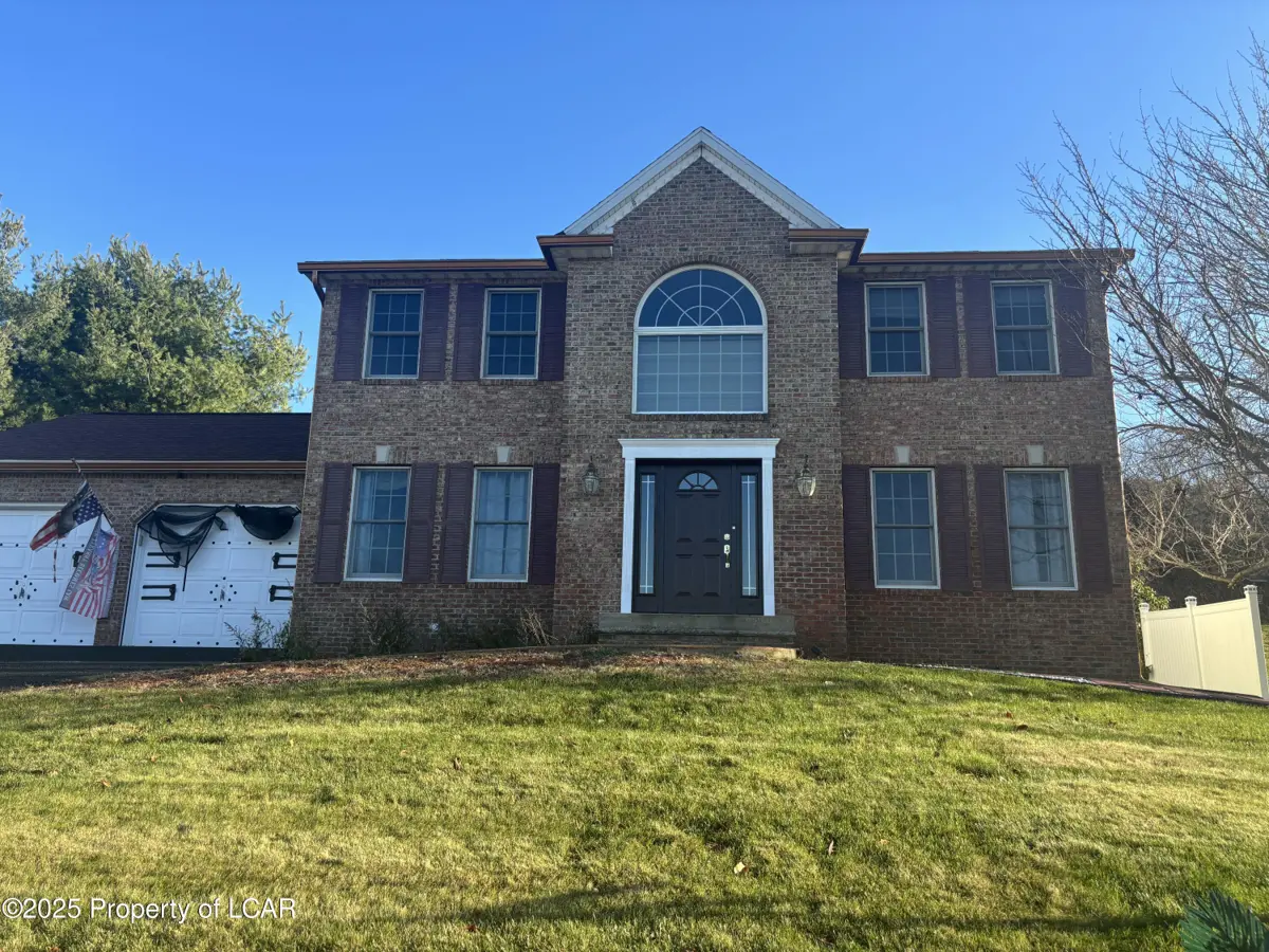 1355 Oak Drive, Shavertown in Shavertown