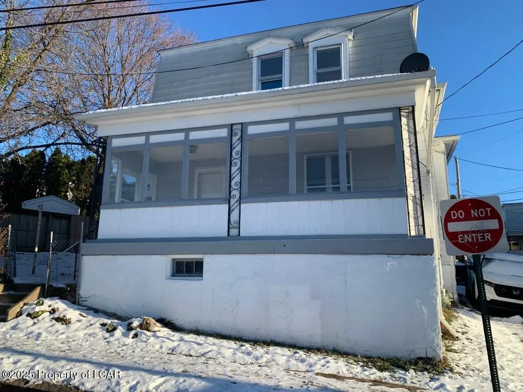 228 S Hancock Street, Wilkes-Barre in Wilkes-Barre