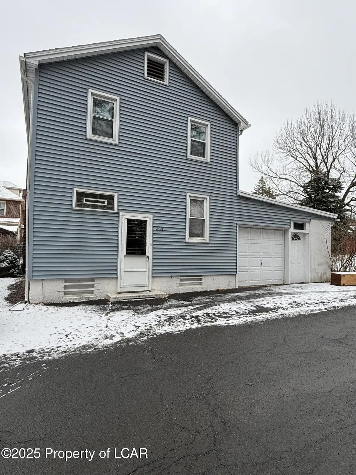 320 N Rear Broad Street, West Hazleton in West Hazleton